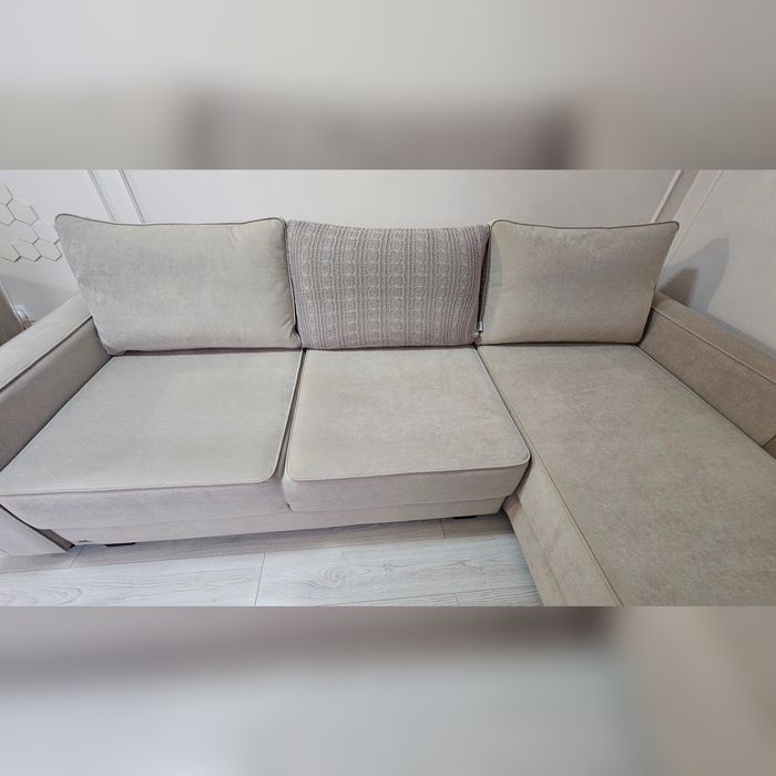 Угловой диван в зал/спальню