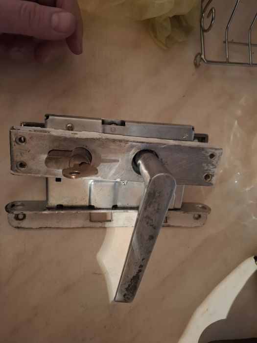 Эшик учун замог калитлари билан