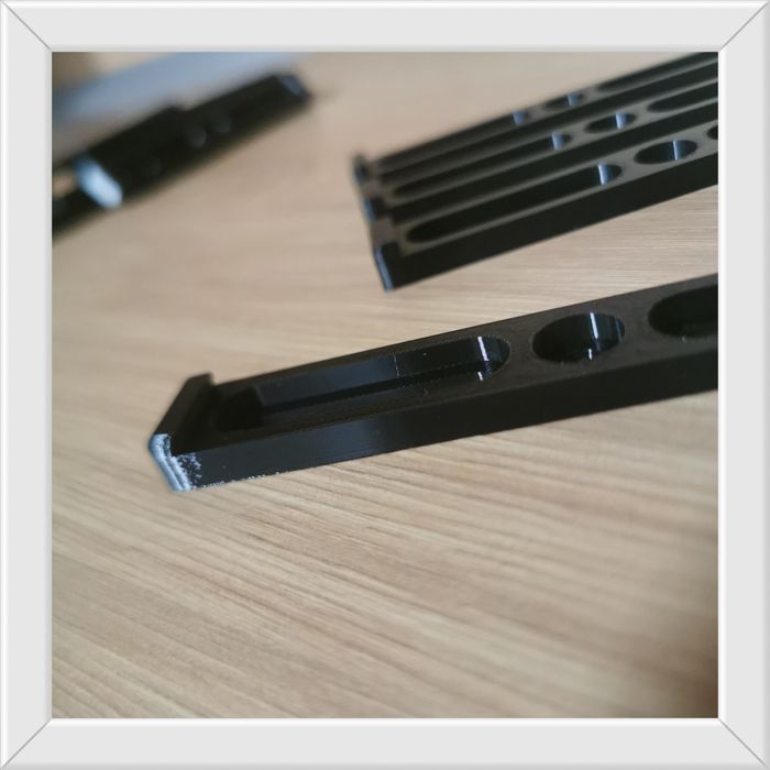 Suport numar auto slim