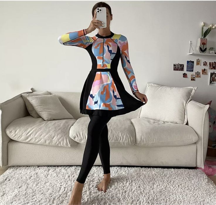 Продам два купальника