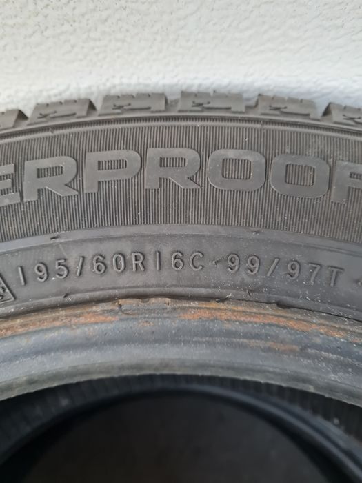 Зимни гуми за Бус 2 броя NOKIAN WeatherProof 195 60 R16C дот 3316