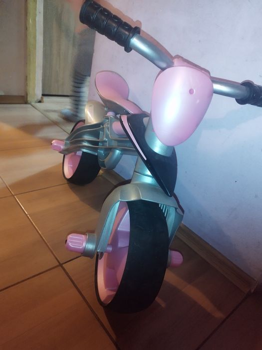 Tricicleta Baby Care si bicicleta fara pedale