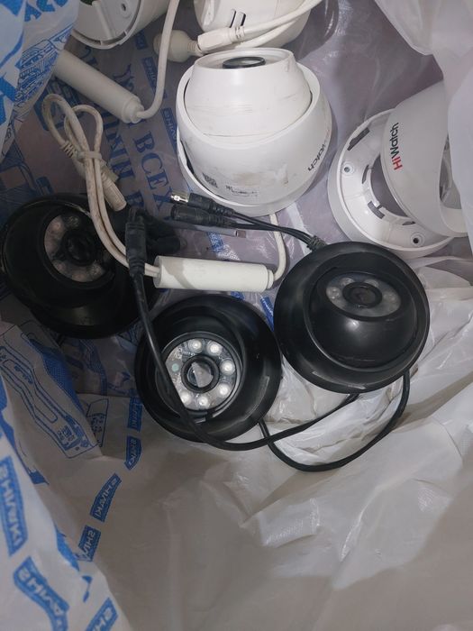 Продам дешево камеры б/у