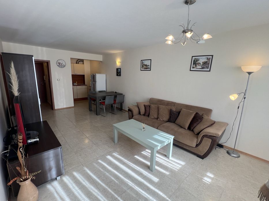 Просторен двустаен апартамент Свети Влас