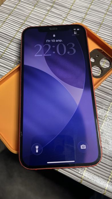 Iphone 12 red product