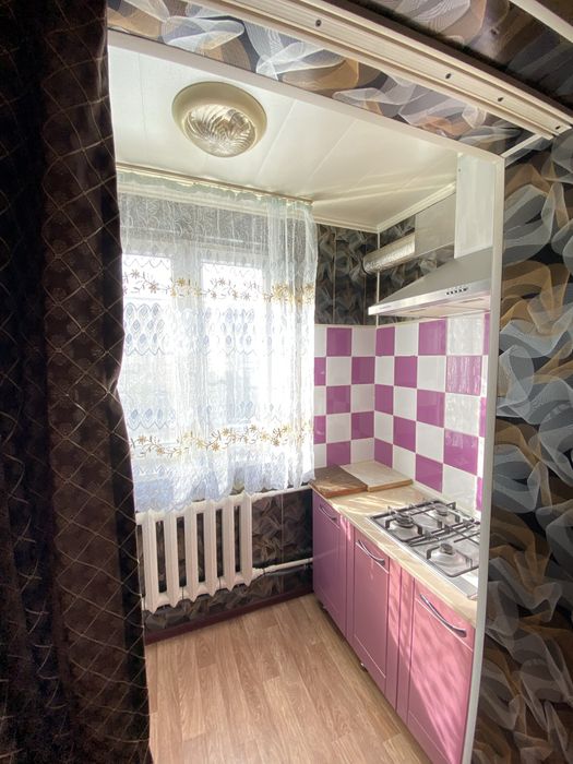 Продаётся 2х квартира переделанная в 3х