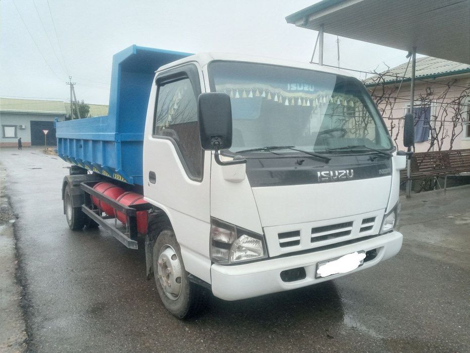 Isuzu yuk mashinasi