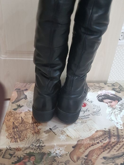 Продам зимние сапоги