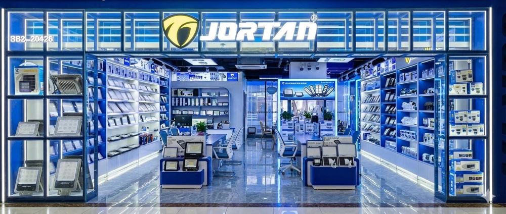 Lampa Solara Jortan 500W cu Panou solar si Telecomanda !!!