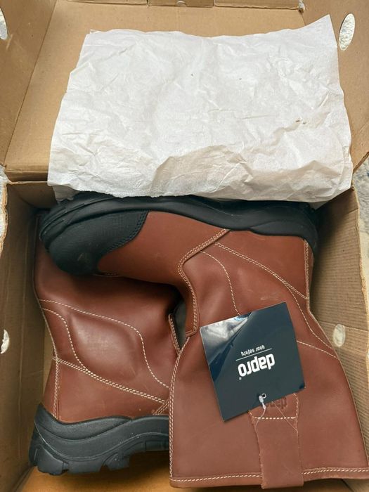 Спецботинка новый