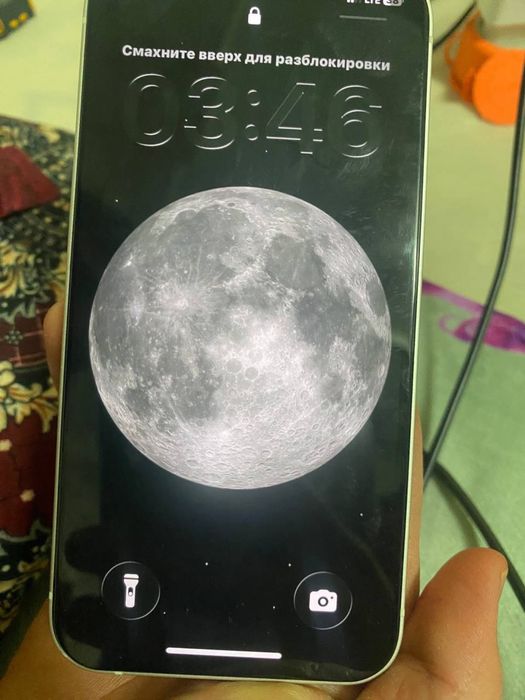 Iphone 12.