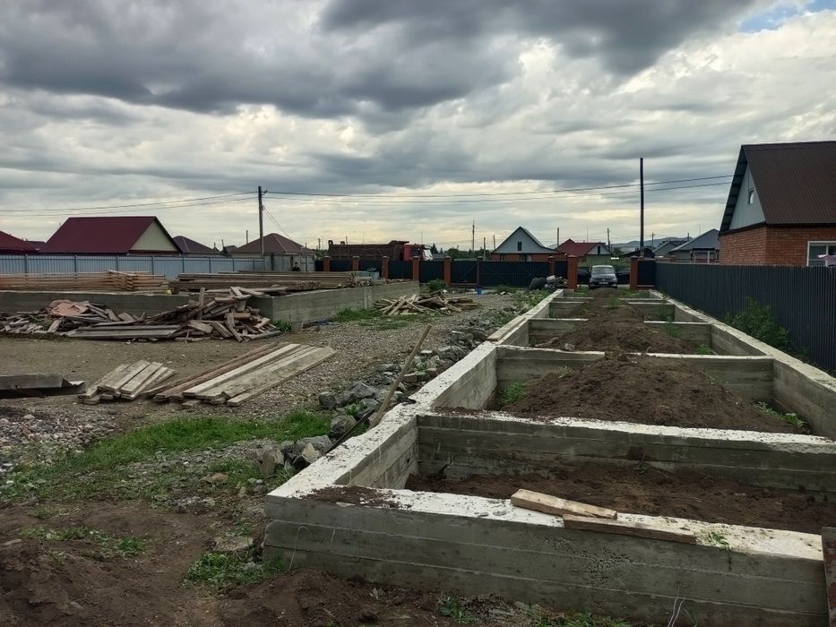 Продам два смежных участка