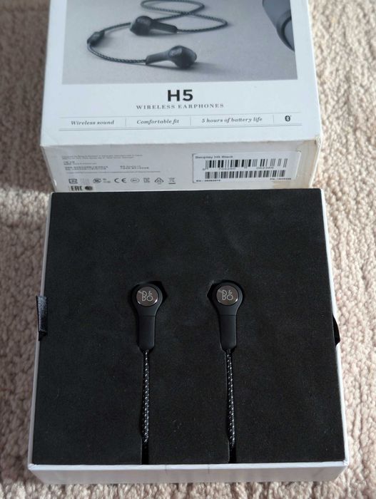 Casti Bluetooth Bang and Olufsen H5, in cutie