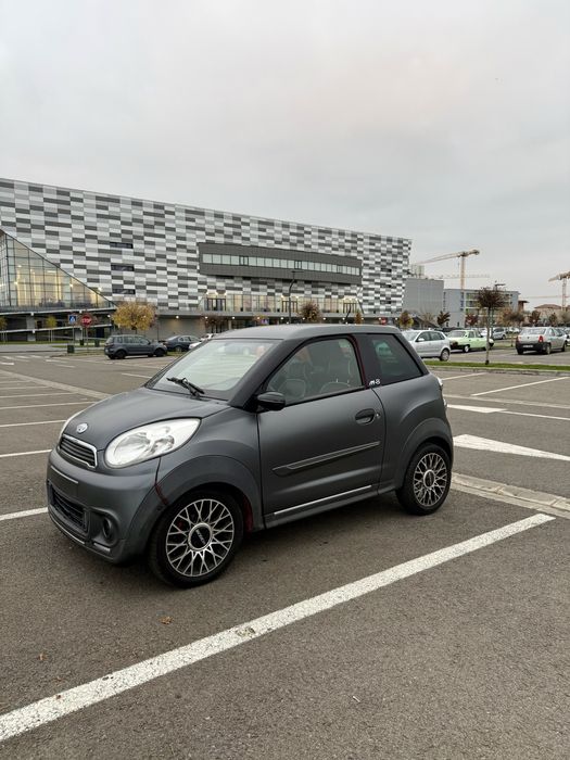 Microcar M8 2012 (masini 16 ani, B1)
