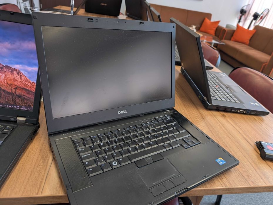 Лаптоп Lenovo T520 W510 T510 H700 Fujitsu и други 16gb SSD