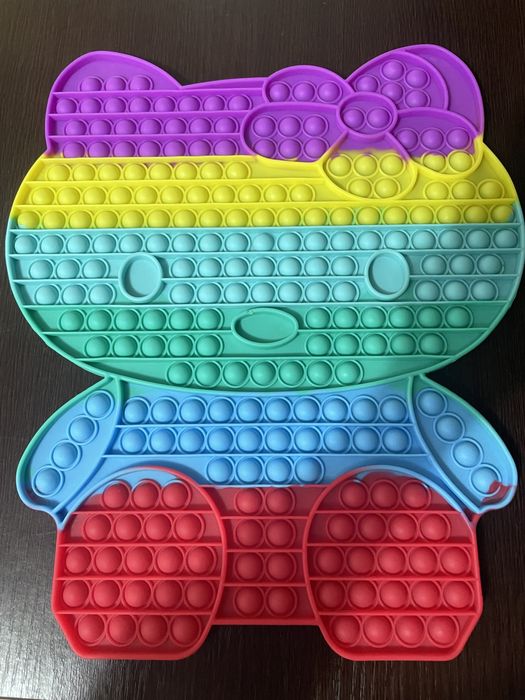 Vând pop it hello kitty