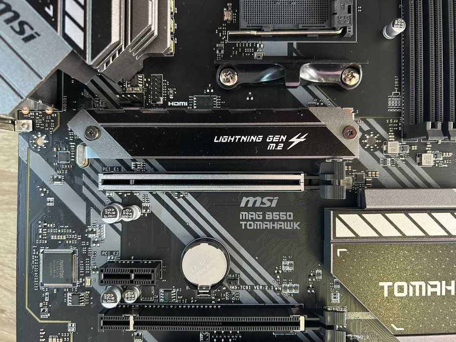 Vand placa de baza noua - MSI MAG B550 Tomahawk