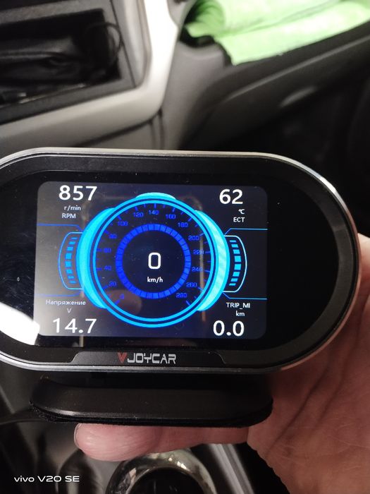 Продается бортовой компьютер для автомобиля Cobalt, Spark и т.п.