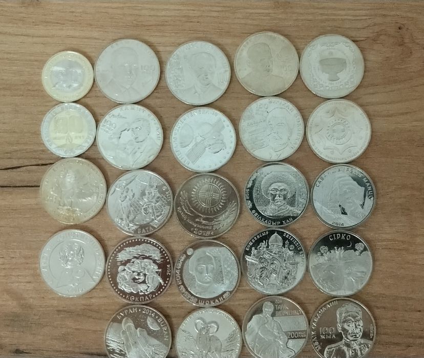 Продам юбилейные монеты Казахстана