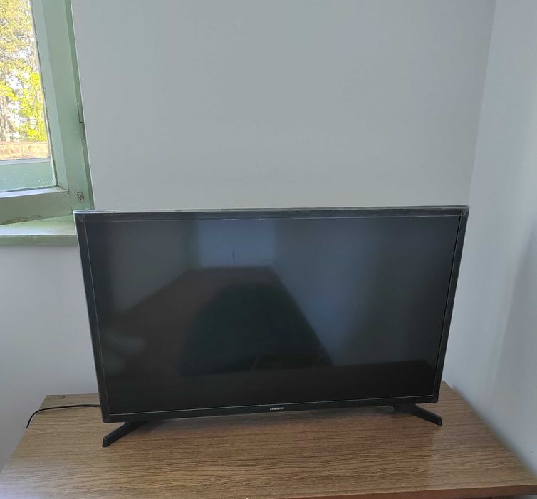 Televizor LED Samsung 32N4002 80cm