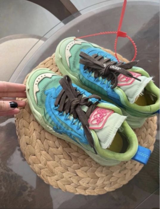Sneakers off white