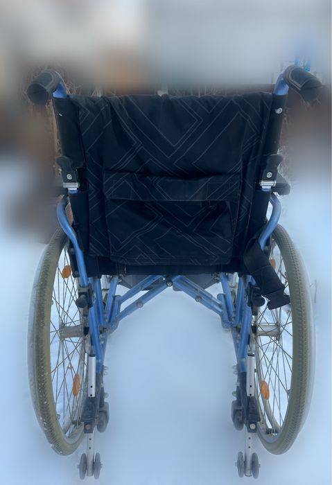 Инвалидная коляска