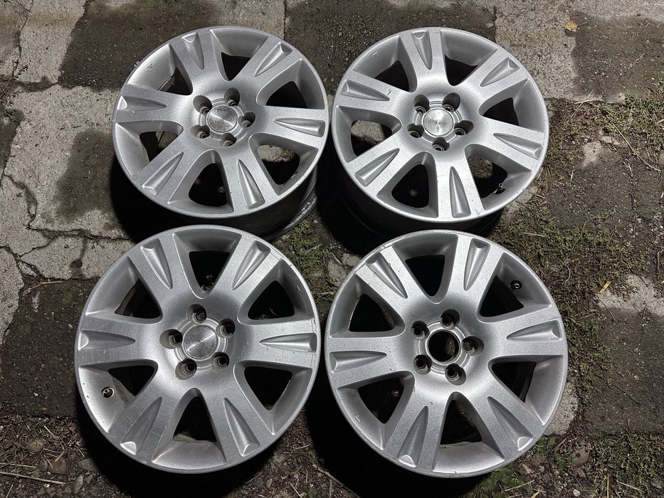 Оригинальные диски R16 Subaru разболтовка 5*100