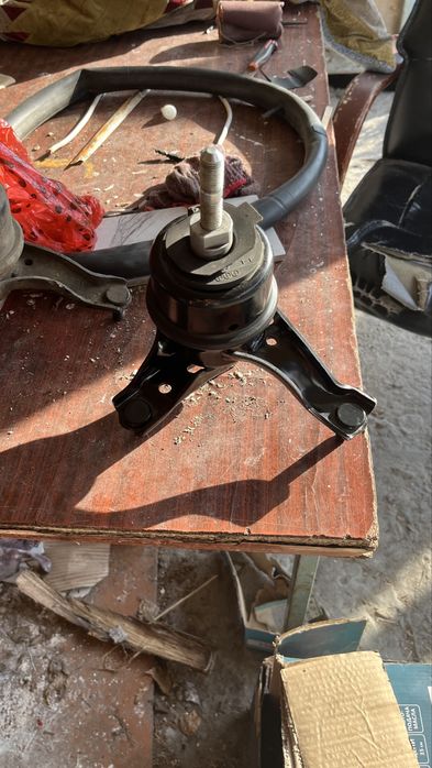 Опора двигателя Камри 45