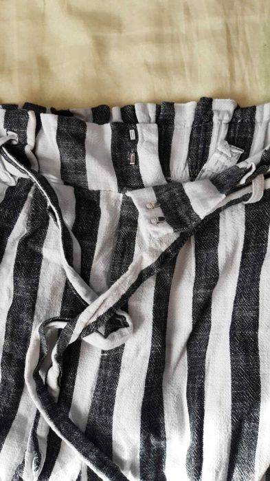 Блуза с 3D надпис; екип Philipp Plein; летни панталонkи Bershka