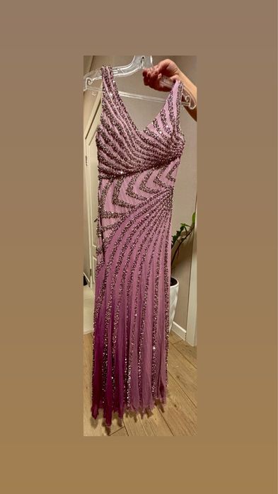 Платье с камнями, блестящее