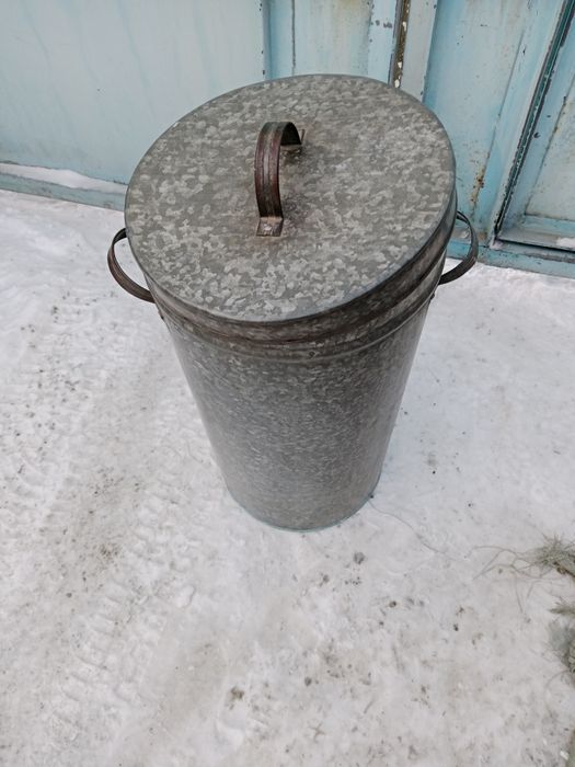 Продам молодой цветок.