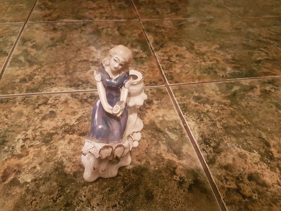 Bibelouri sufragerie