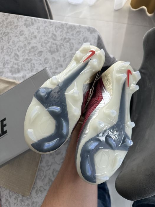 Ghete fotbal Nike Phantom 6 Elite