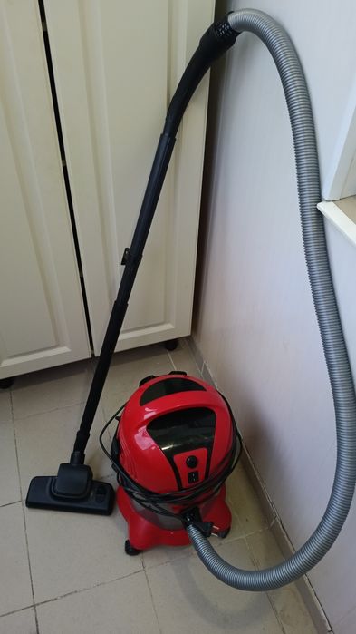 Пылесос с аквафильтром Velbur