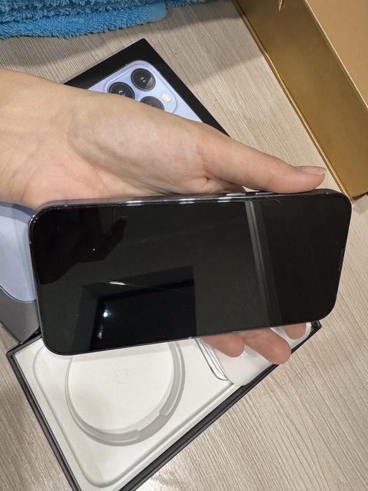 Продам iphone 13 pro