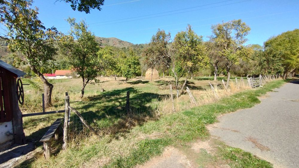 Teren intravilan in zona de munte la 2,7 euro mp