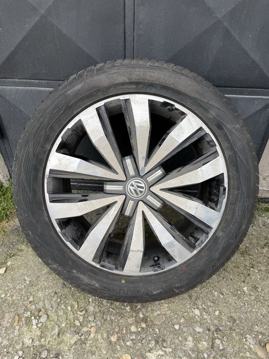 Оригинални джанти  с гуми за VW Amarok.