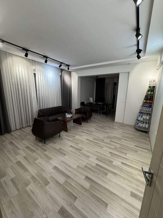 Сдаётся под офис в Zarafshan City по ул. Бобура, Яккасарайский район