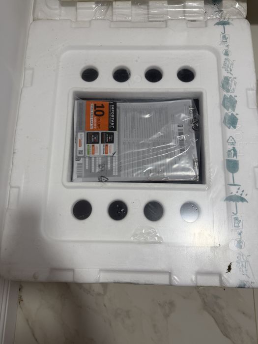 Vand Plită cu inducție Indesit IG 1S060 NE – nouă, sigilată