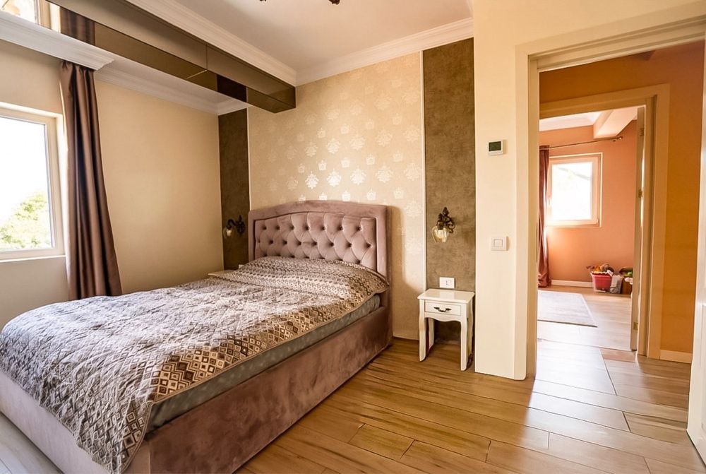 Casa tip duplex - Platoul Insorit