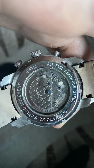 Часовник Heritor автоматичен!