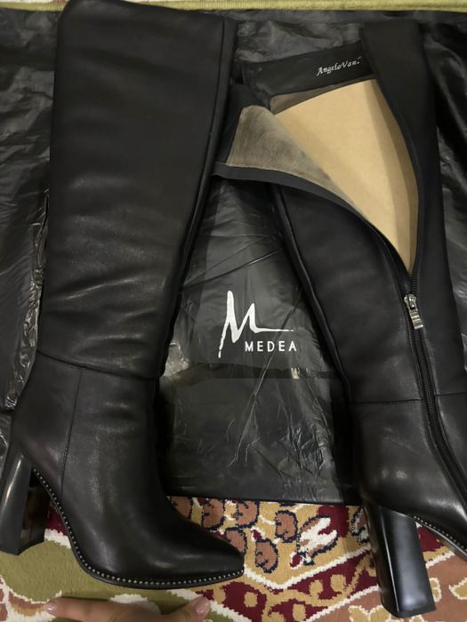 Сапоги осенние новые