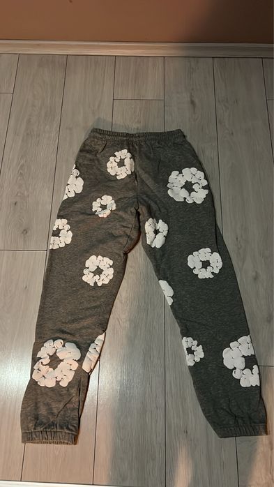 Denim tears комплект сив чисто нов