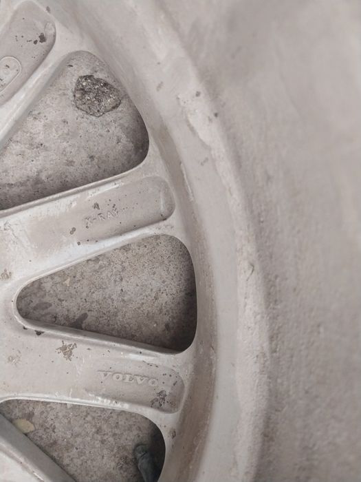 Продам диски титановые на вольво