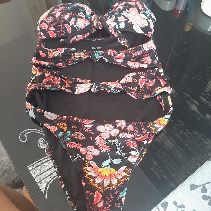 Costum Baie Bershka