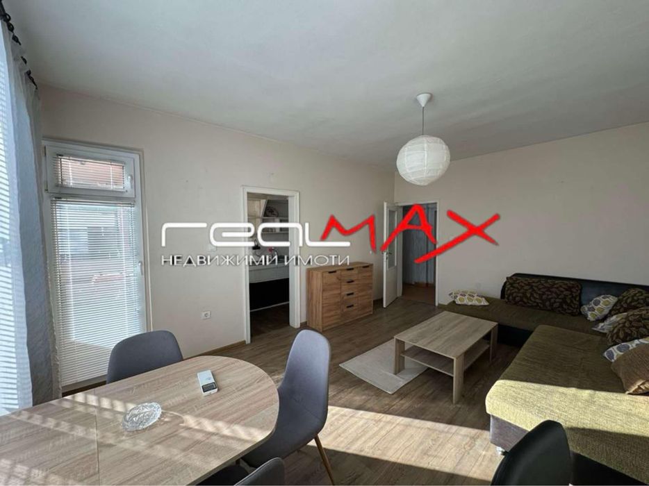 Продава се Тристаен апартамент в Казанлък - 102 кв.м за 1145 €/кв.м - Снимка #1