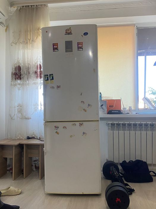 Холодильник сатылады