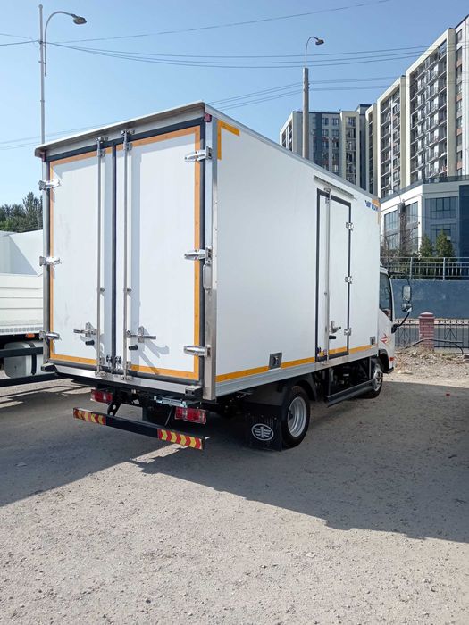 Автофургон рефрижатор FAW tiger VR VUM1041. Thermo King