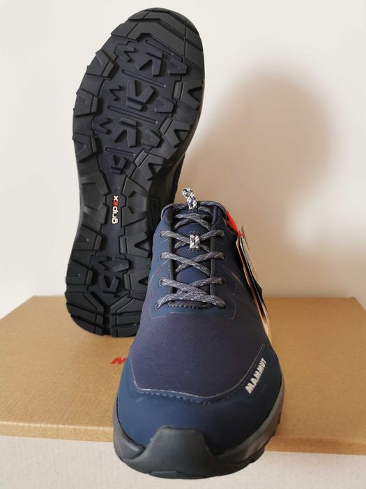 Мъжки трекинг обувки Mammut 189 лв / 43 номер