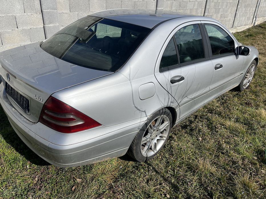 Mercedes C class W203 200cdi НА ЧАСТИ